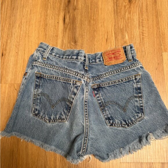 Levi's Medium Blue Frayed Hem Denim Shorts - Picture 3 of 4